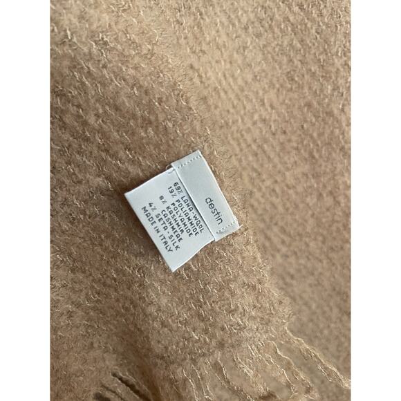 DESTIN Cashmere Blend Camel Scarf Made in Italy - Picture 2 of 3